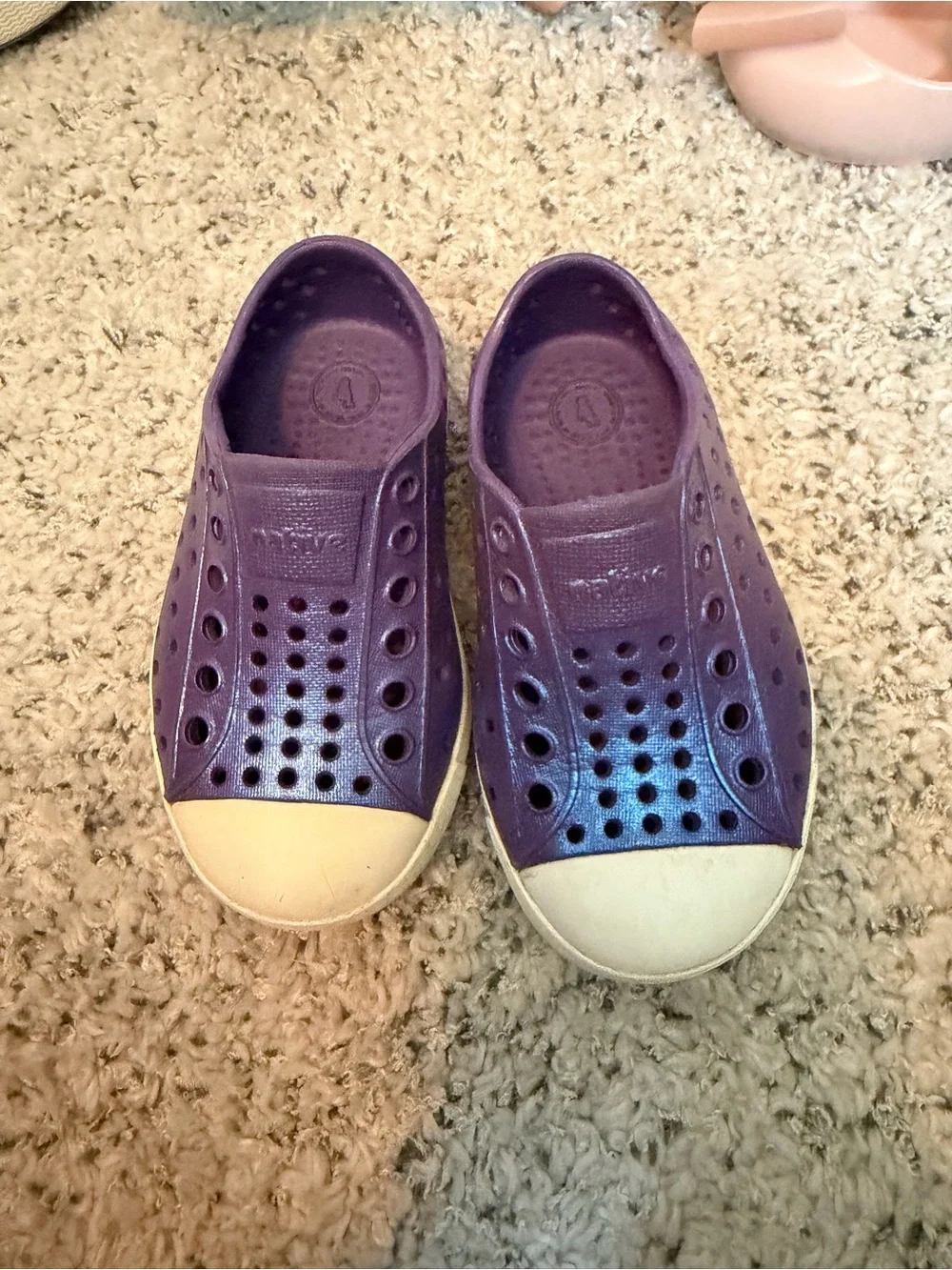 Native Kids Purple Slip-On Water Shoes Jefferson Euc size 6